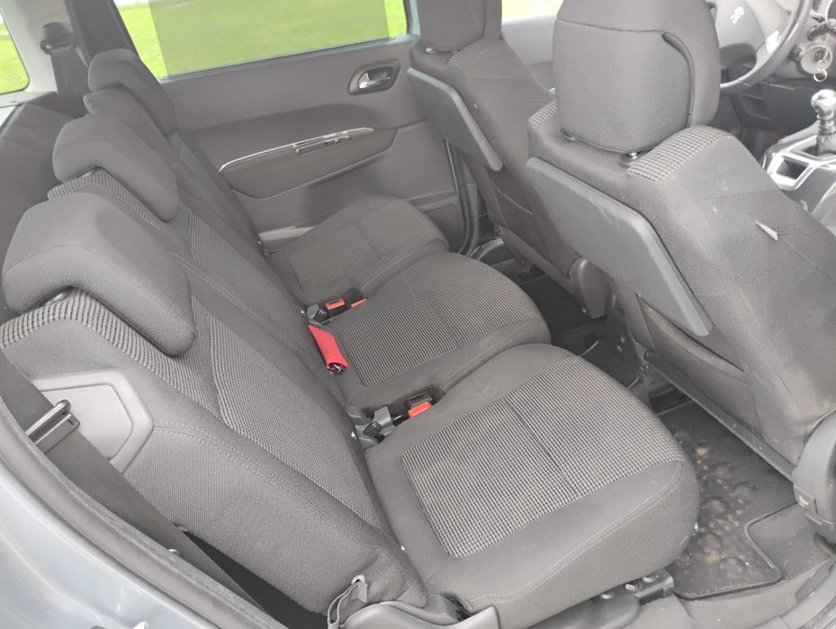 Peugeot 5008 2.0 HDI, 150 CP, E5, variante auto