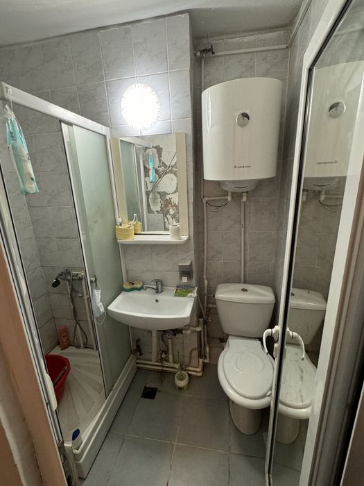 Vand apartament cu 2 camere in micro 40 , bloc T4