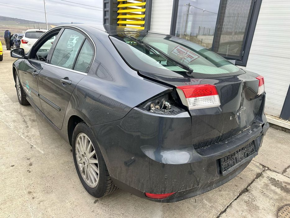 Dezmembrez / Dezmembrari / Piese / Accesorii Renault laguna 3 2.0 benzina M4R 2009 gri volan stanga