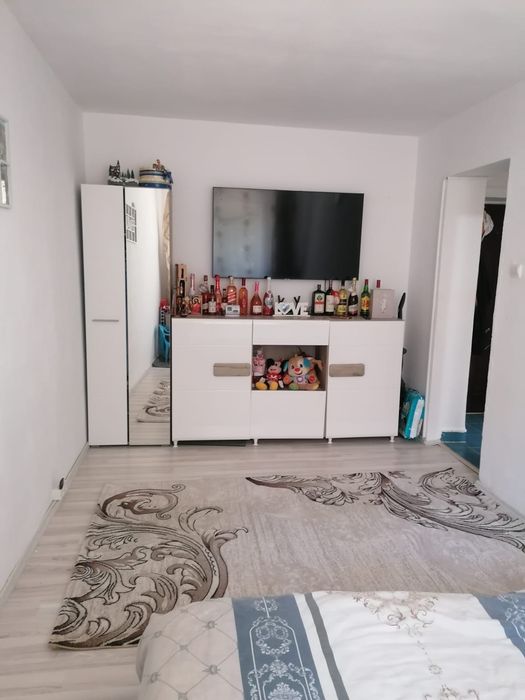Apartament recent restructurat zona micro 14