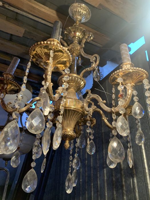 Люстры для гостиной