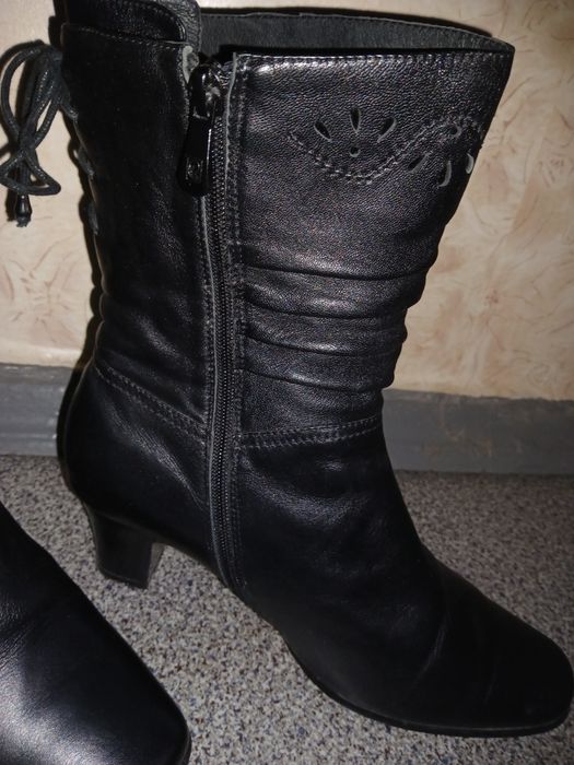 Продам демисезонные сапожки