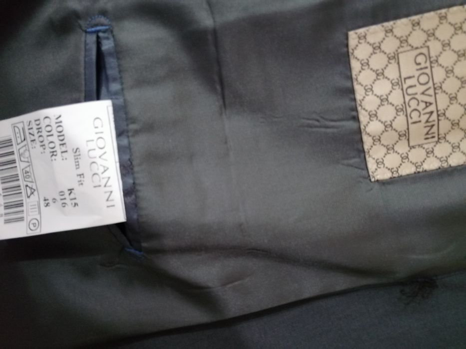 Продам костюм 10000тенге