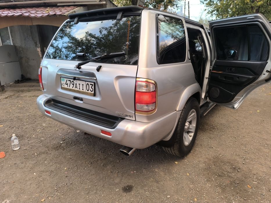Продам джип Nissan Pathfinder