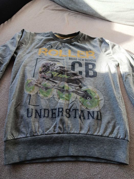 Продавам детски дрехи за момче