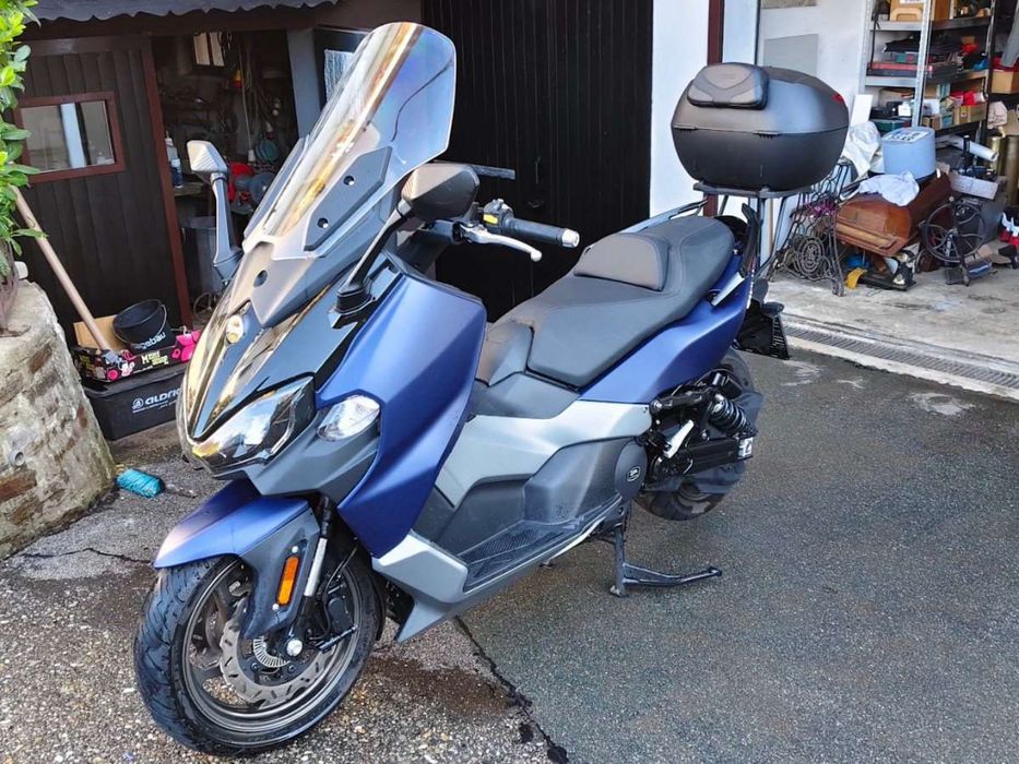 Sym Maxsym TL 500 2022 cu doar 9000 km