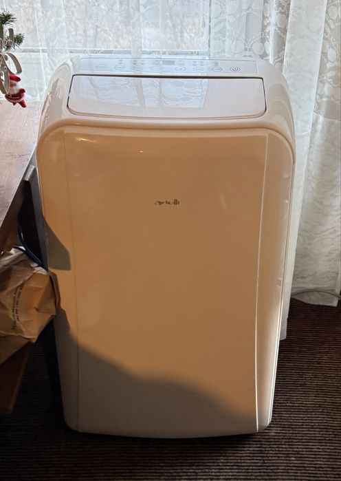 Мобилен климатик Arielli ARPAC12