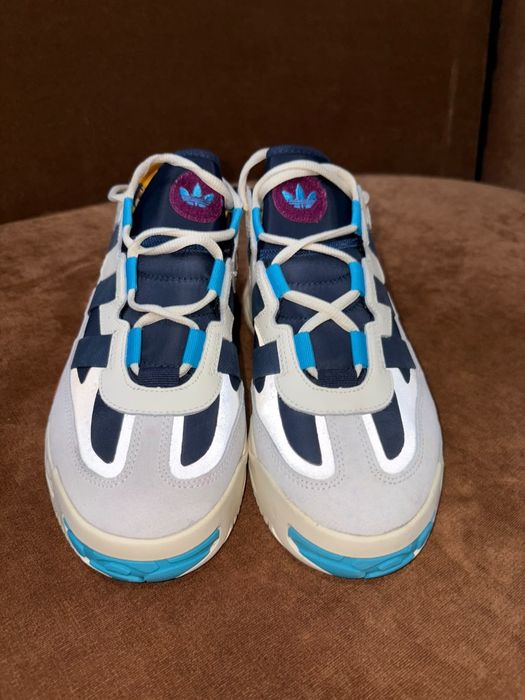 Кроссовки  adidas