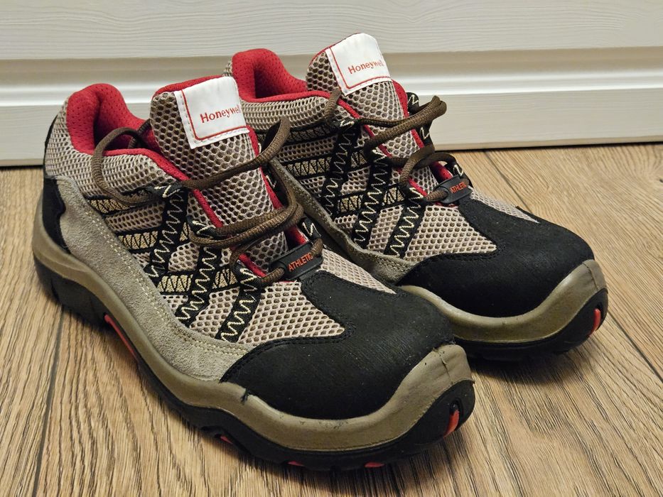 Pantofi cu protecție Honeywell 42