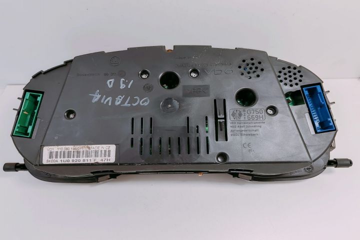 Ceas bord 1U0920811F Skoda Octavia prima generatie (facelift)