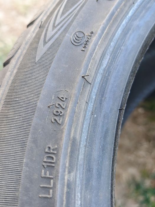 Зимняя резина 235/45/R18