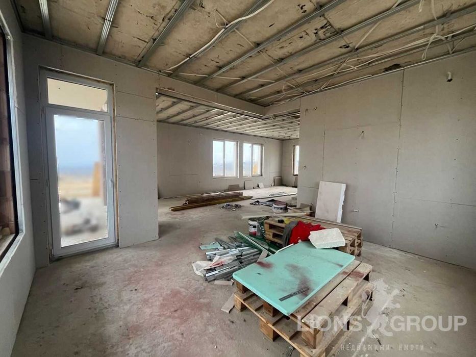 Продава се Къща в Варна, м-т Боровец - юг - 200 кв.м за 975 €/кв.м - Снимка #8