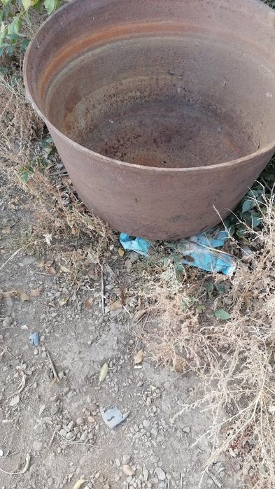 Продам казан старый 240л.