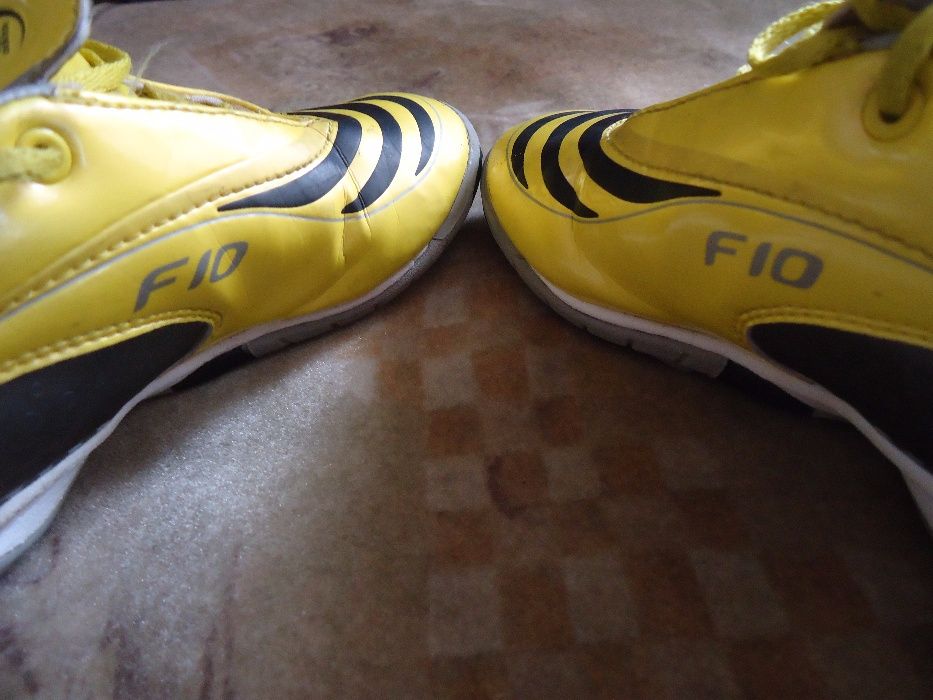 Adidas F10 маратонки