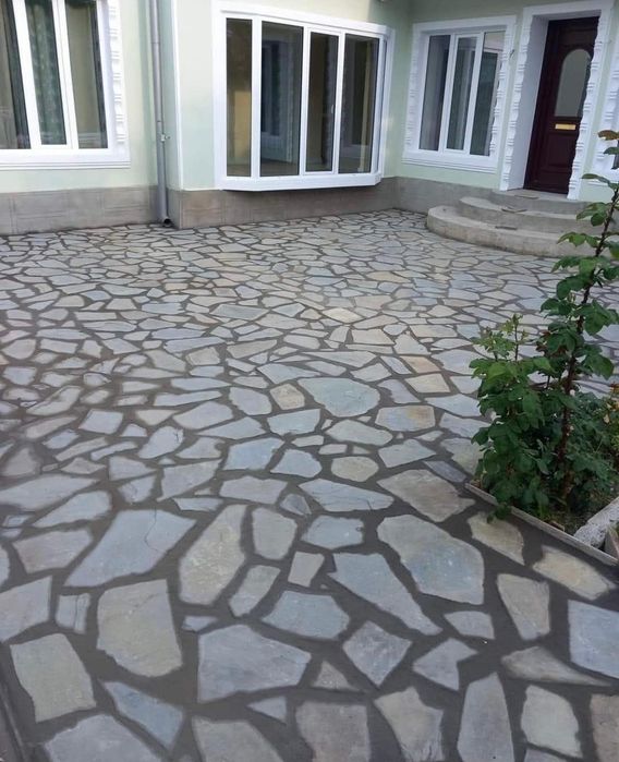 Vând și montez piatră naturală de munte