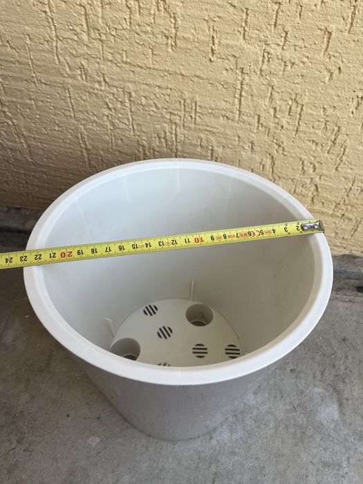 Горшки 5л. 3.6л. Зета