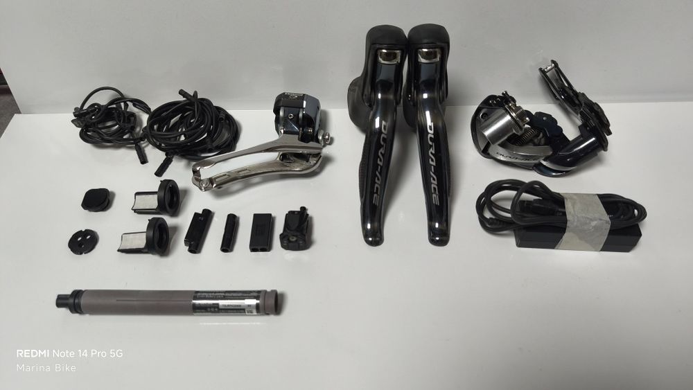 Електронна шосейна група Shimano Dura-Ace R9070 Di2 D-Fly Rim