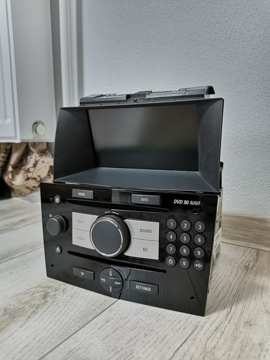 DVD90 Navi Piano Black stare impecabilă