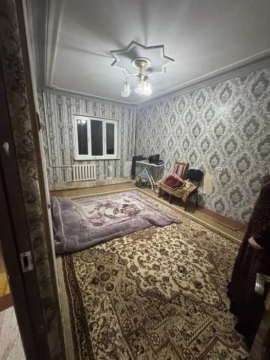 Юнусабад, 16-квартал — продаётся квартира 4-хона 4-комнат