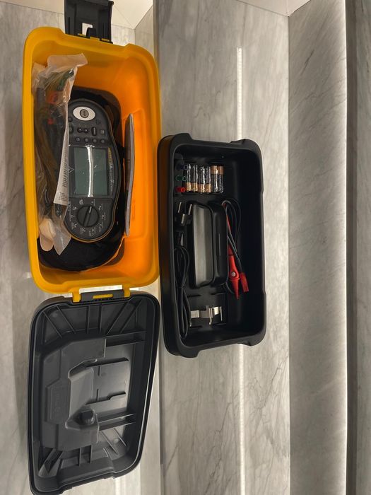 Rotopercutor și aparat de măsură