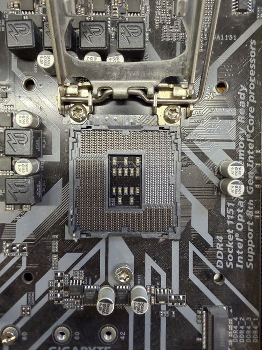 Kit defect i5 9400F + B365 Gigabyte