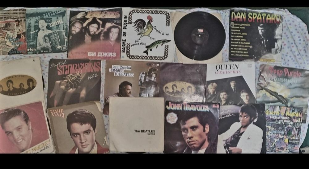 Okazie!Vand  dublu deck Sony +discuri vinil
