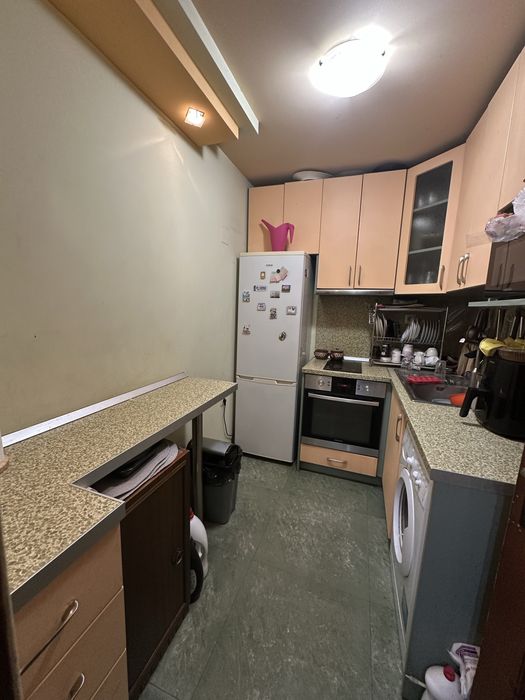 Продавам етажи от кооперация