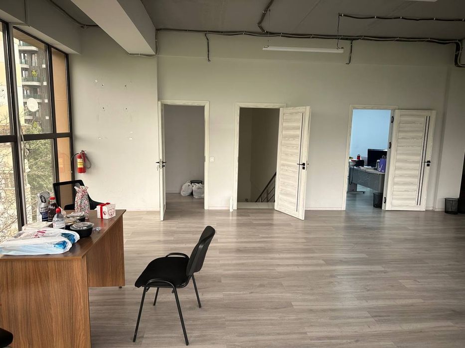 Srochno Arenda 1625 m2