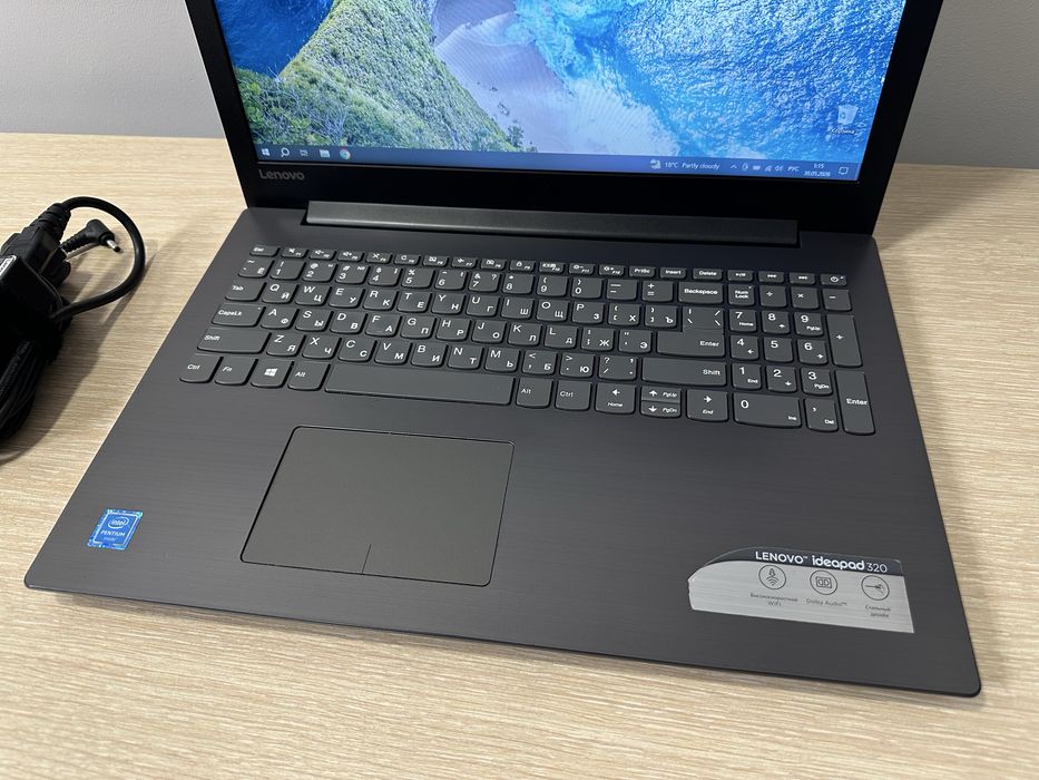 Ноутбук Lenovo intel, 8GB, SSD 256GB, 2 видеокарты