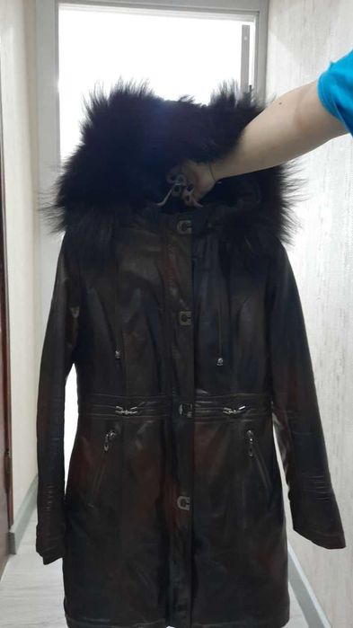 Куртки и плащи . Любая за 50000