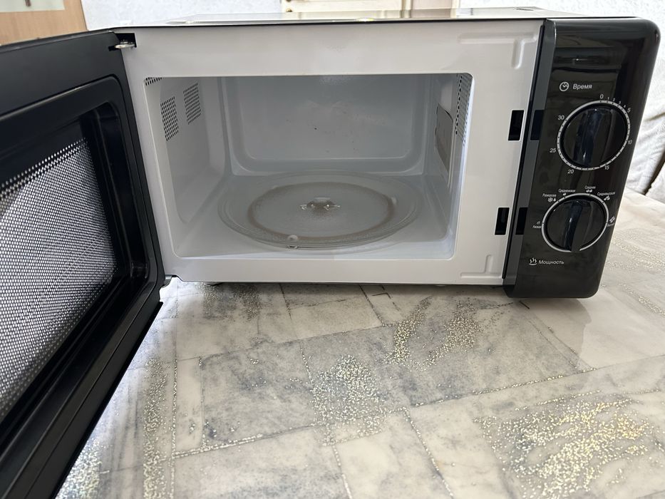 продаю микроволновку Tiffany