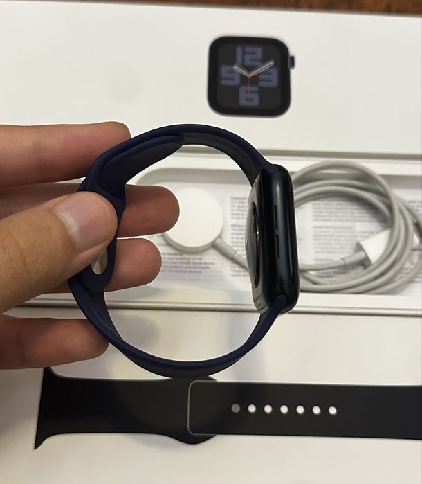 Apple watch SE 2/44 98% Midnight