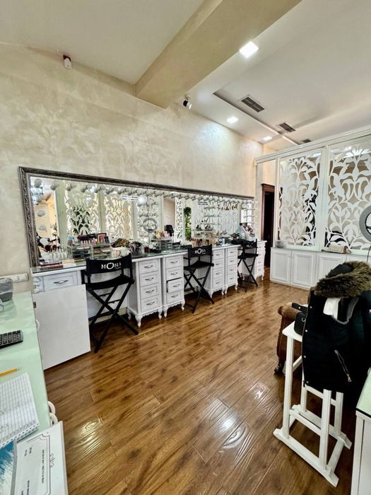 Продаётся Ресторан MONA Ракат Махалля ор: Корзинка 10.5 соток 2.200 кв