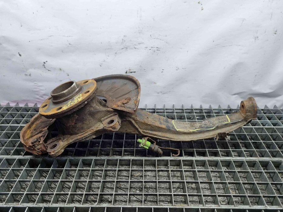 Fuzeta fata dreapta Volkswagen Touareg (7LA, 7L6) [Fabr 2003-2010] 7L6