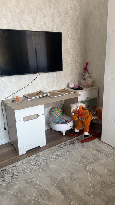 Спальний гарнитур срочно продам