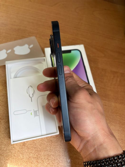 Продам apple iphone 14 на 128 gb