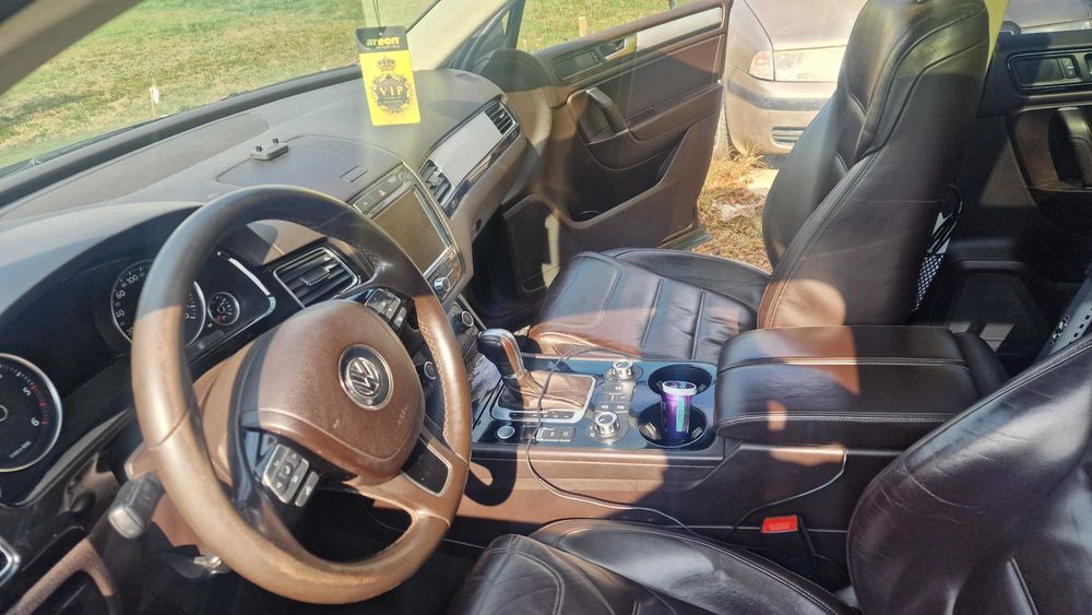 VOLKSWAGEN Touareg 2011 — imagine 2