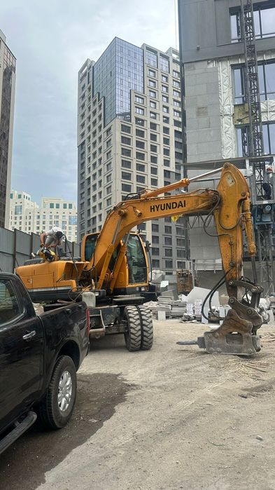 Аренда колесного экскаватора