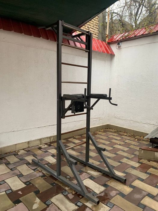 Турник, качели, стол, стулья