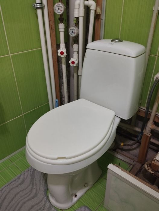 Продается унитаз