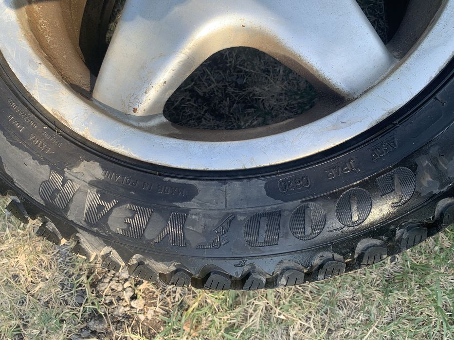 Джанти с гуми мерцедес Mercedes 5x112. 205/55R16