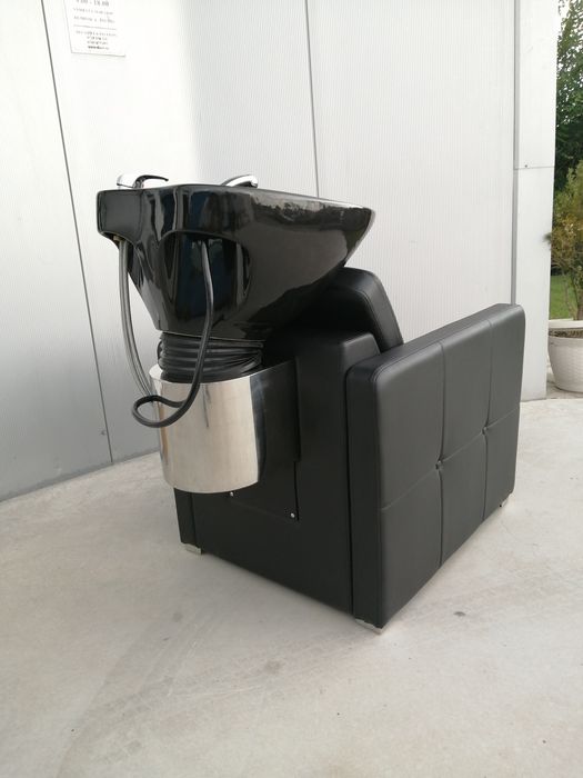 Unitate de spalare cu chiuveta neagra