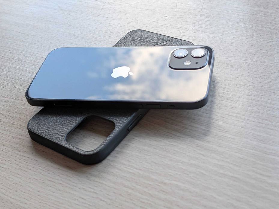 Apple iPhone 12 128GB Baterie 90% + Folie + Husa + Cablu incarcare