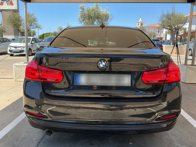 BMW 3er 318d Sport Line 2016