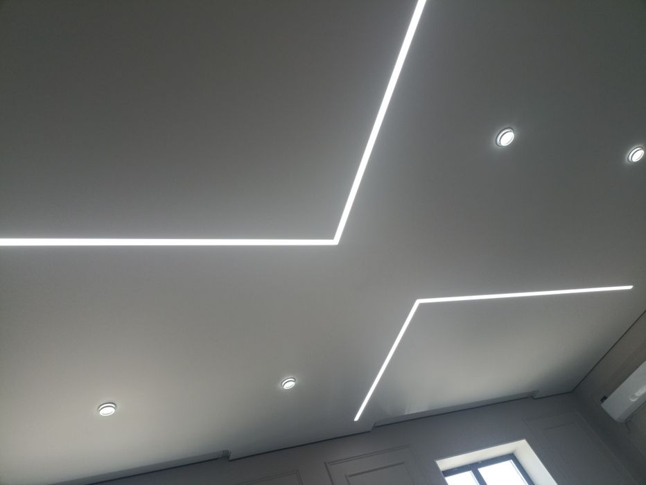 Натяжные потолки от 1300 материал.