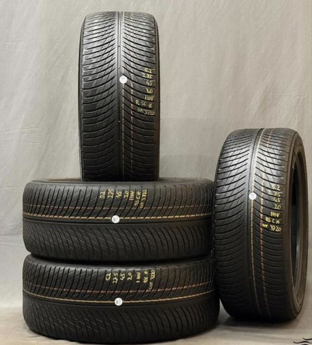 275 45 20 Зимни Мишелин 5,2мм