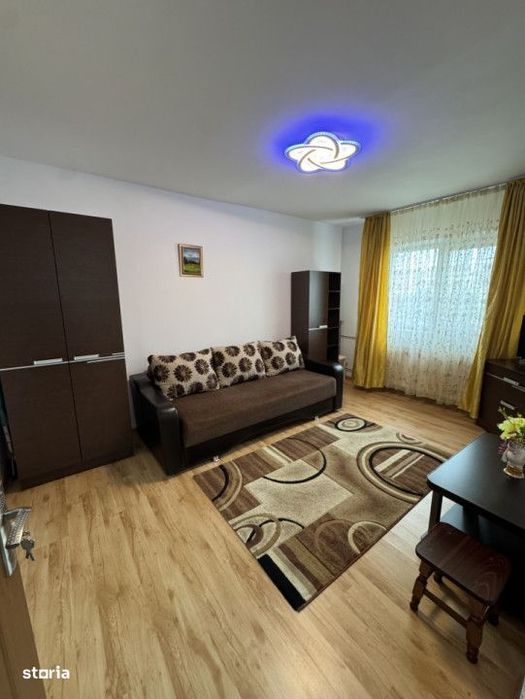 Garsoniera, cf 1 dec, Et 4/4, zona  9 Mai- Piata