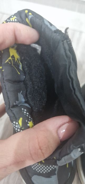 Продам детские сапоги