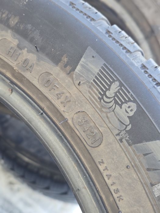 225 50 17 Michelin