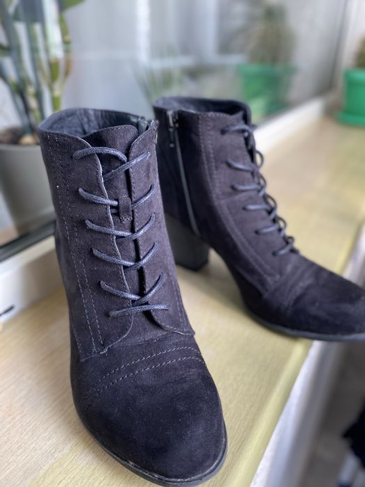 Botine marimea 39
